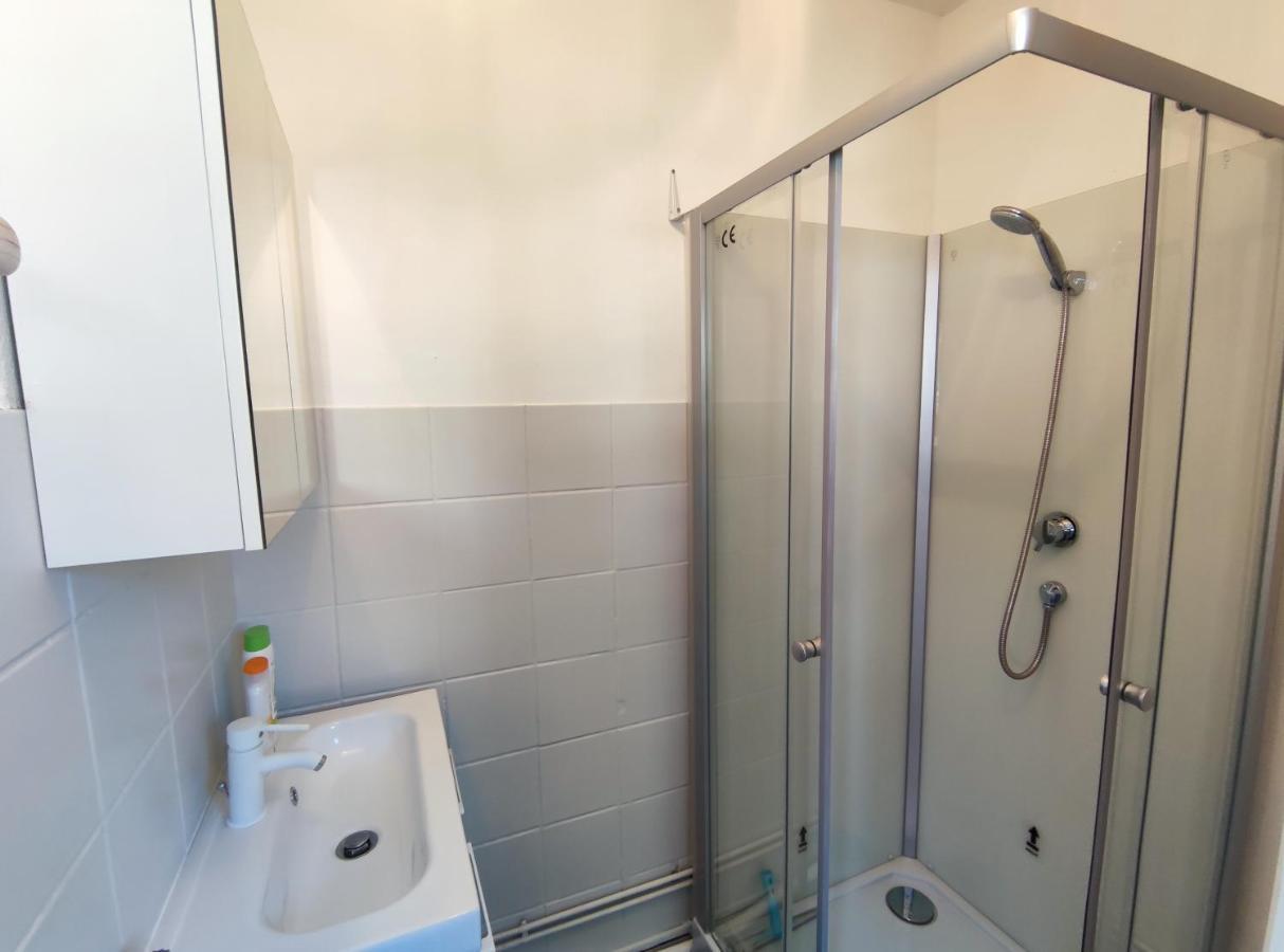 Les Lumieres Du Phare Apartment Кале Екстериор снимка